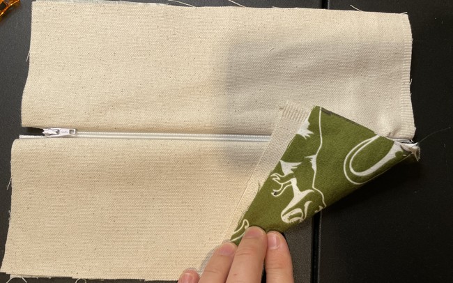 Fold down the two sides